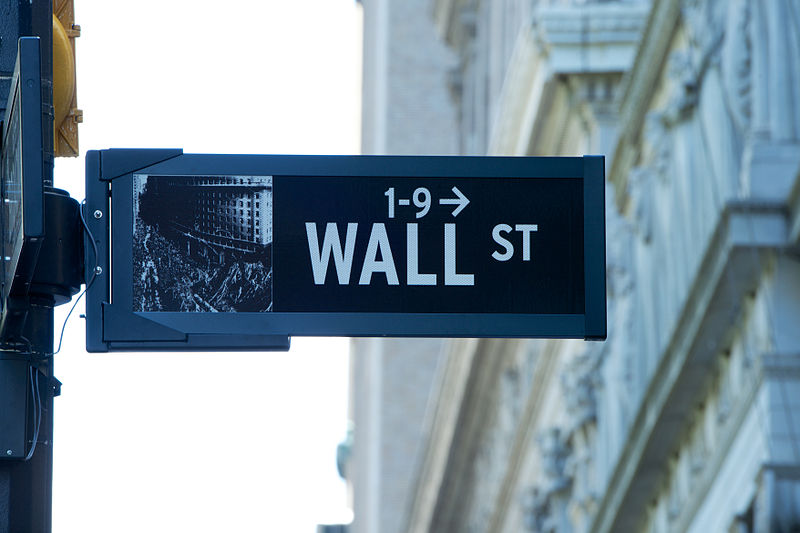 Wall_Street_Sign_1-9