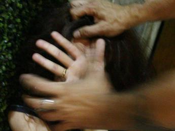 malta 19enne denuncia violenza di gruppo indagati cinque ragazzi pugliesi