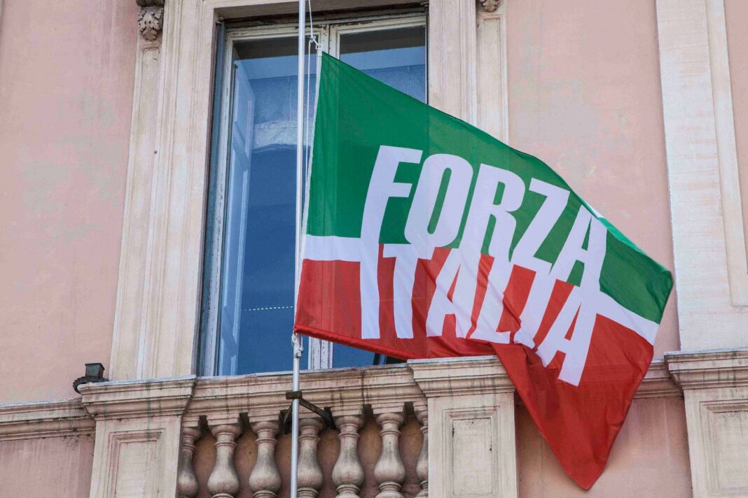 Forza-Italia-bandiera