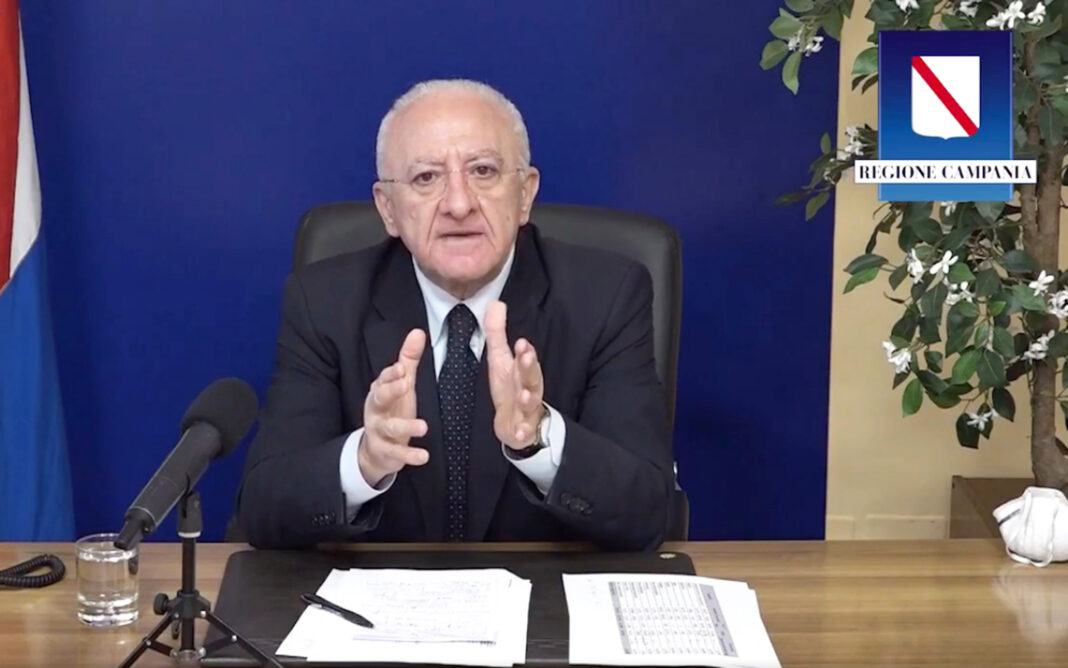 vincenzo_de_luca_diretta_facebook