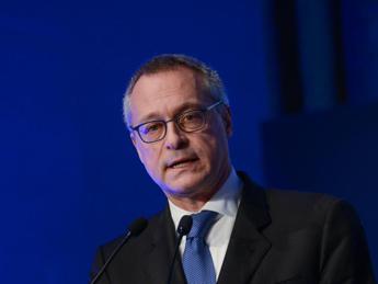 Salario minimo, Bonomi: “Non risolve questione lavoro povero”