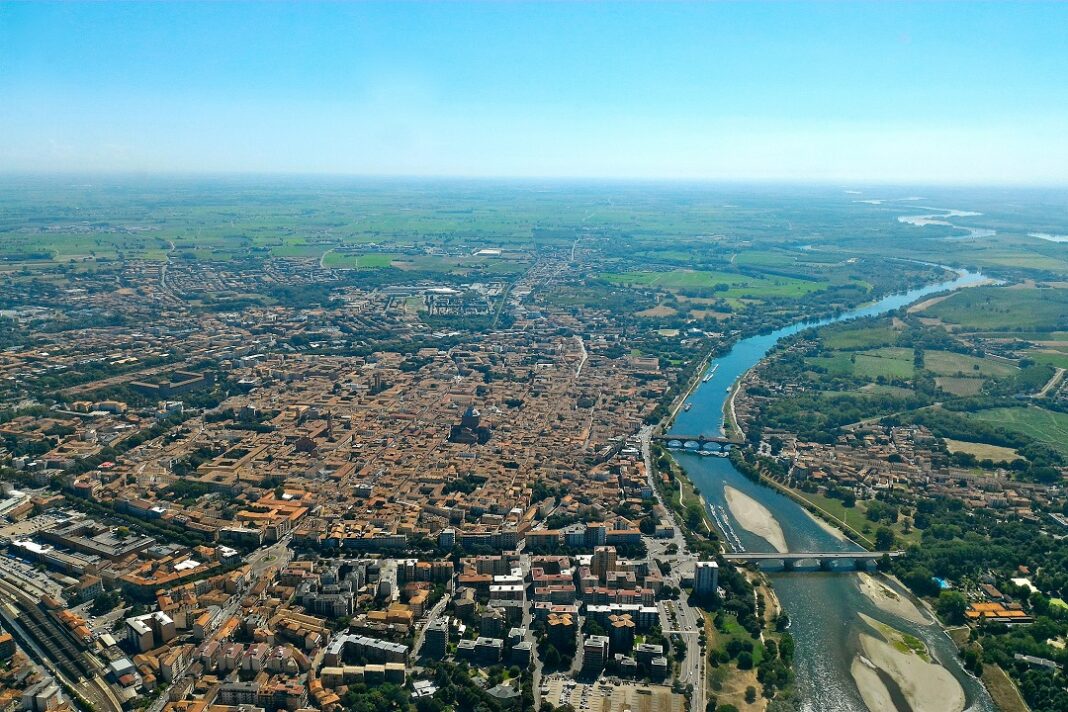 Pavia