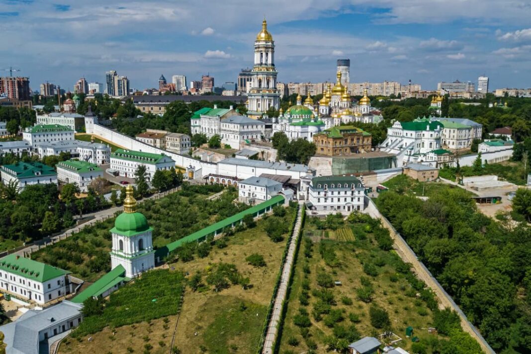 kiev-pechersk-lavra