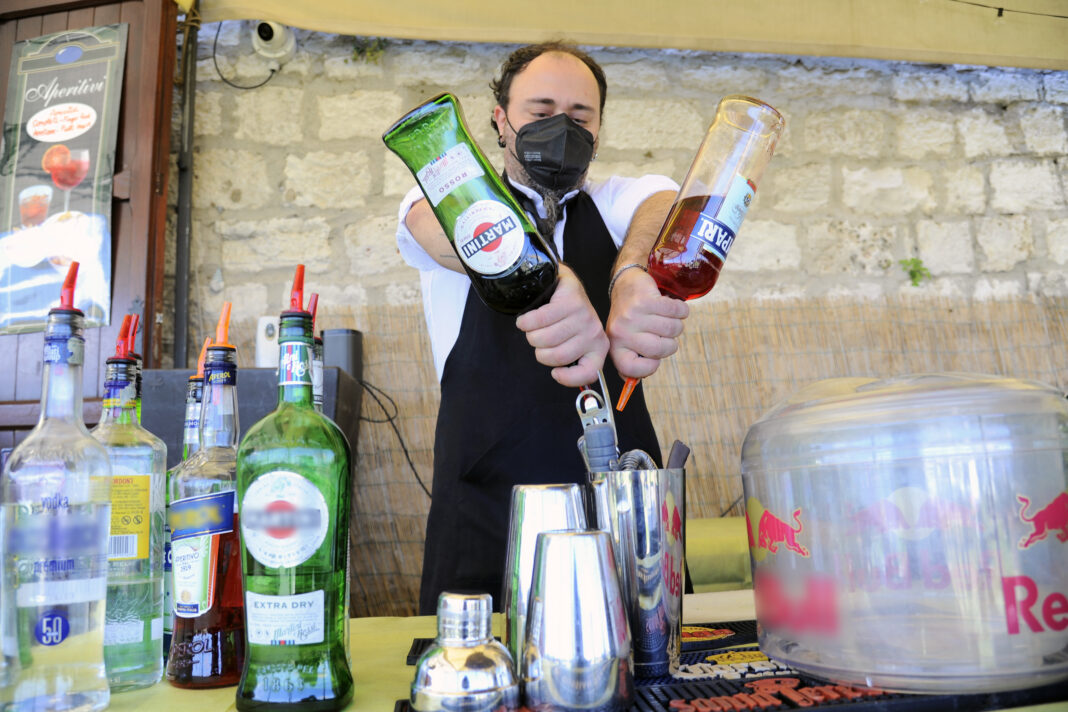 PUGLIA IN ZONA GIALLA BAR E RISTORANTI RIAPRONO AL PUBBLICO