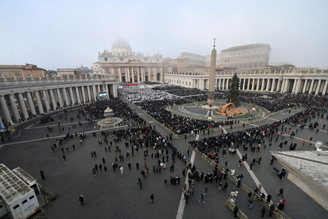 FUNERALI DI PAPA BENEDETTO XVI IN PIAZZA SAN PIETRO