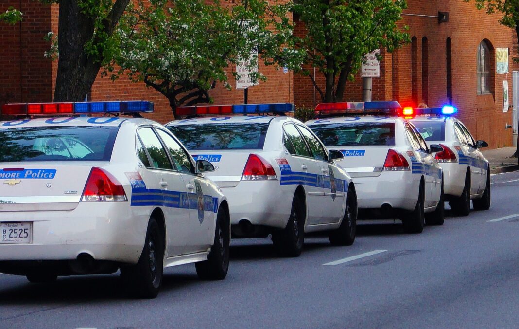 police-g89ec8b3e2_1920