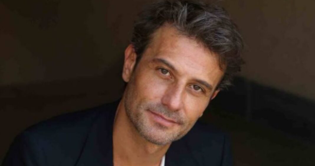 Bernardo Casertano in scena e quella viva stupidità angelica