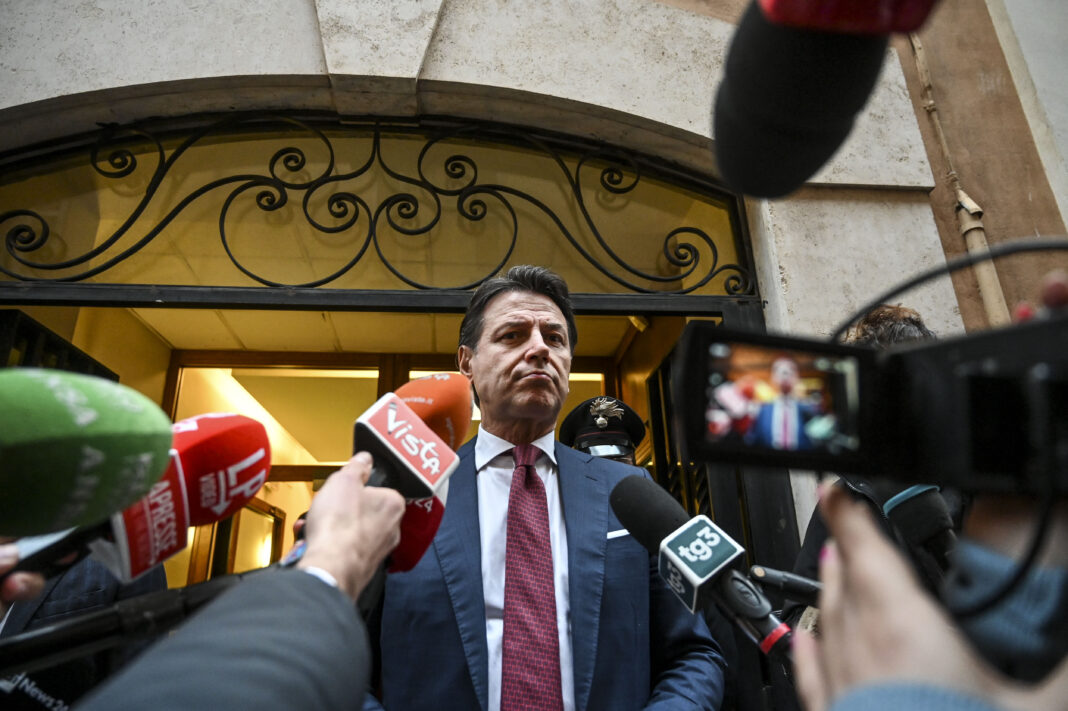 Ora Conte rifà i conti Primi segnali di apertura si rischia l’effetto fotocopia