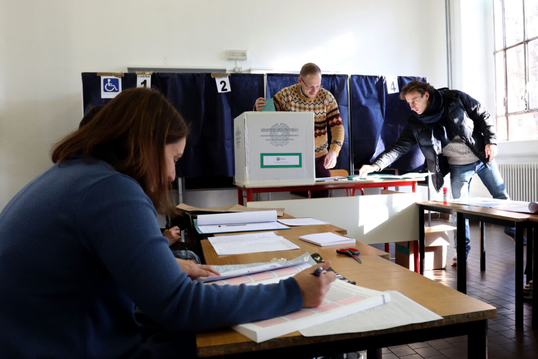 ELEZIONI REGIONALI LOMBARDIA Astensionismo record: perché sempre più elettori considerano il voto inutile