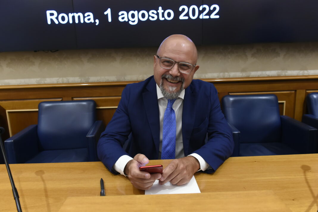 “Movimento senza territorio. Conte non è il nostro leader”
