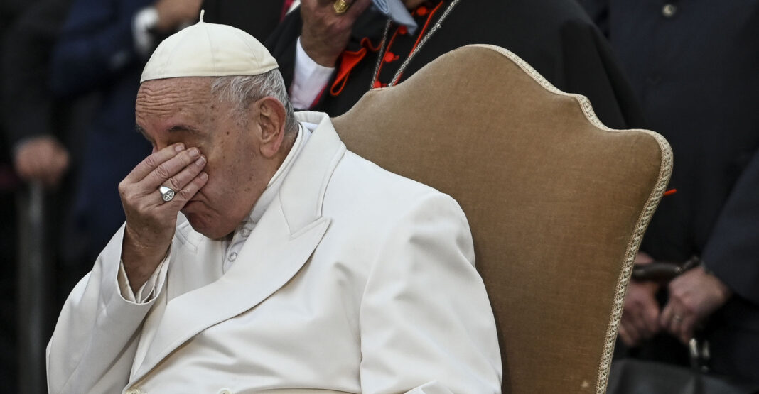 PAPA FRANCESCO FESTA DELL'IMMACOLATA CONCEZIONE A PIAZZA DI SPAGNA “Un conflitto assurdo e crudele non si vince mai sulle macerie”