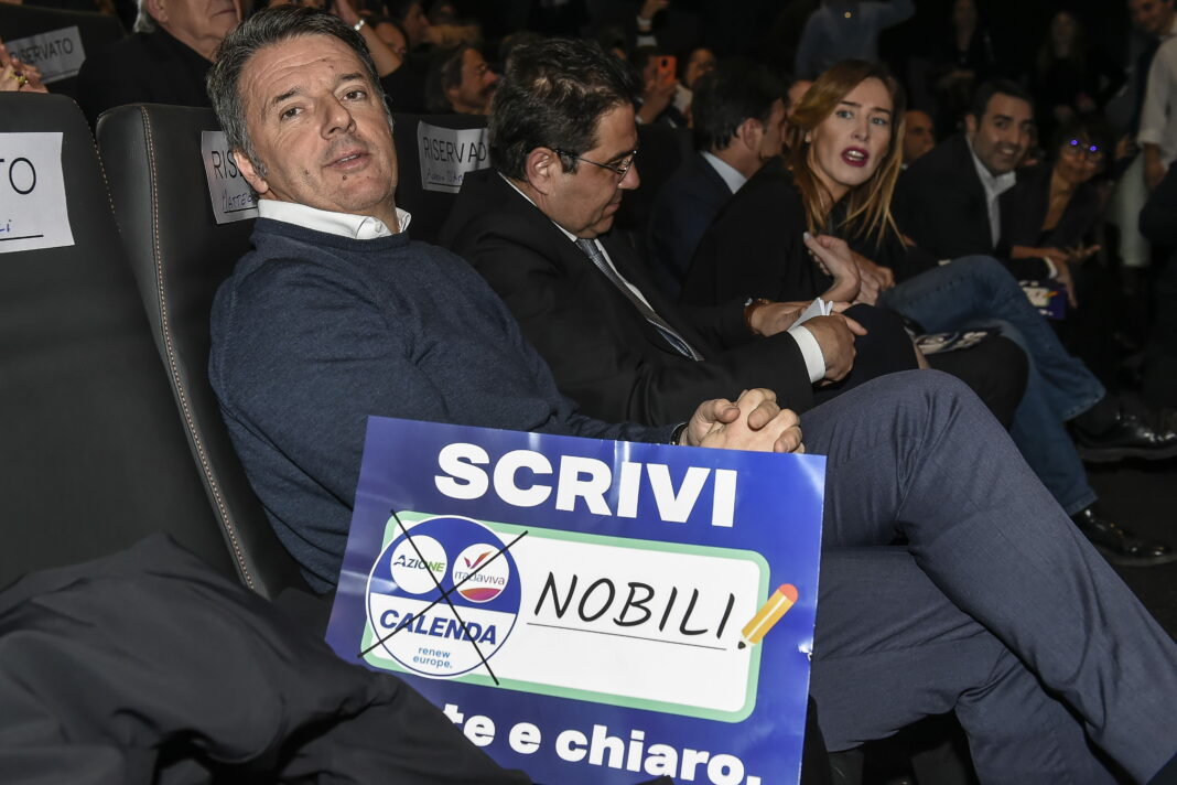Renzi rompe il silenzio: il meglio deve ancora venire. Calenda si azzuffa con il Pd