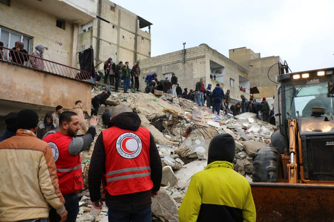 TERREMOTO IN TURCHIA E SIRIA, OPERAZIONI DI SOCCORSO DELLA CROCE ROSSA SIRIANA