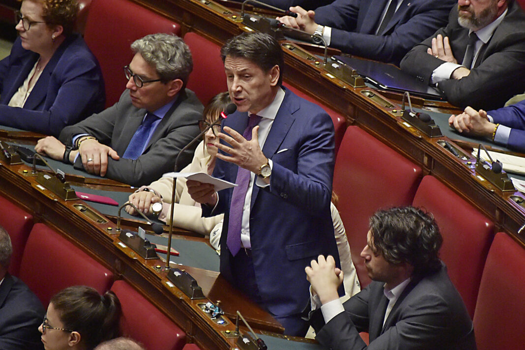 CAMERA, COMUNICAZIONI DEL PPRESIDENTE MELONI IN VISTA DEL CONSIGLIO EUROPEO GHIGLIOTTINA così giuseppi il prof dei 5Stelle ha ammazzato andreotti