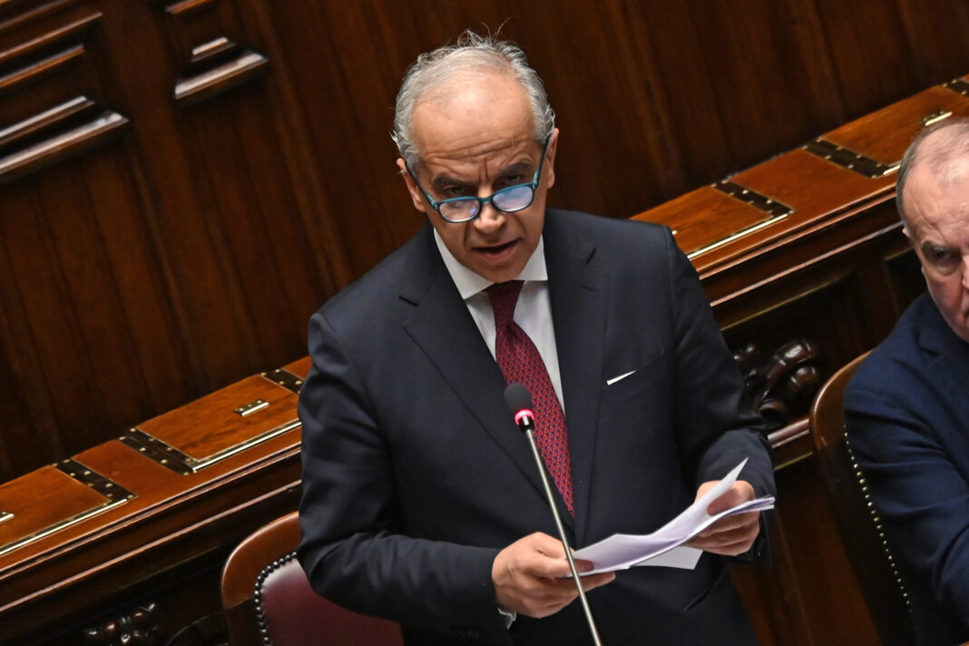 TRAGEDIA STECCATO DI CUTRO, INFORMATIVA DEL MINISTRO PIANTEDOSI ALLA CAMERA Il ministro, “gli scafisti criminali” e l’improvvisa virata della morte