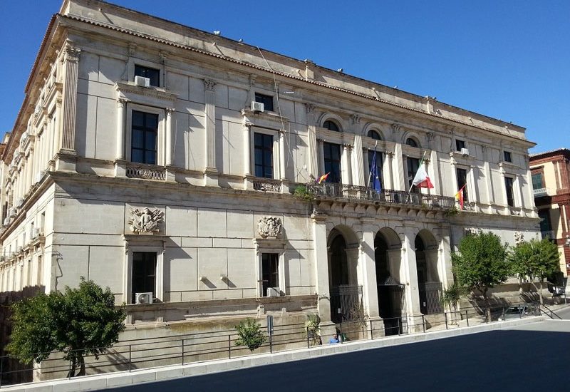 comune-esterno-800x550