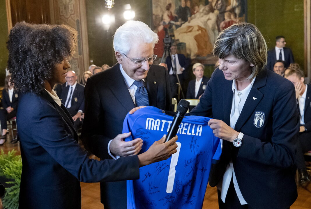 MATTARELLA INCONTRA LA NAZIONALE ITALIANA DI CALCIO FEMMINILE