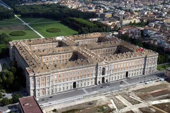 Ancora blackout: Milano e Roma, chiude anche la Reggia di Caserta