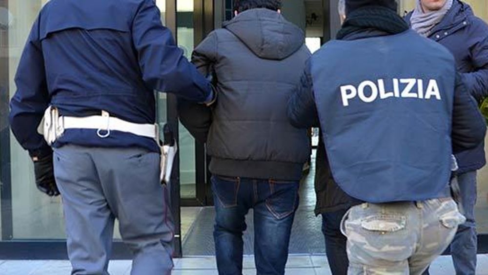 arresto-polizia-2 cesena arrestato 24enne jihad