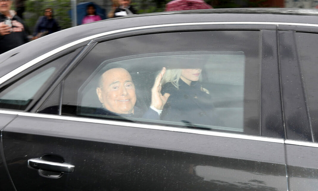 Berlusconi ricoverato san raffaele