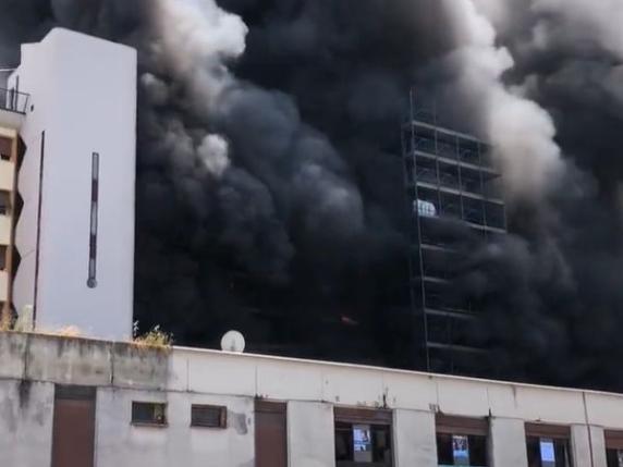 incendio palazzo roma colli aniene
