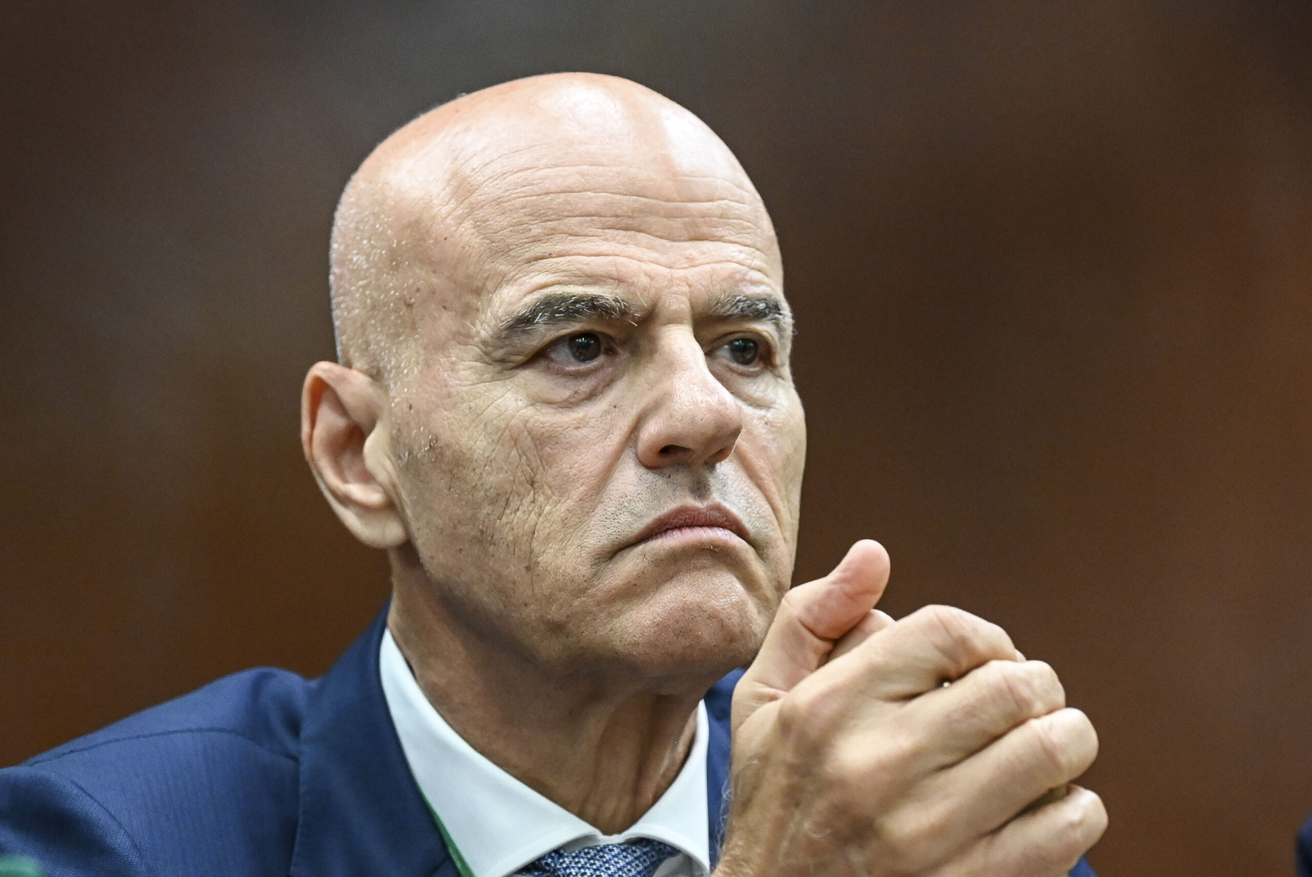 Descalzi tuona: “Vent’anni di cadute in Europa”