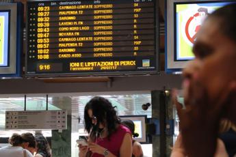 Martedì sciopero da Lidentita.it martedì sciopero treni per utenti e consumatori è già una oscenità
