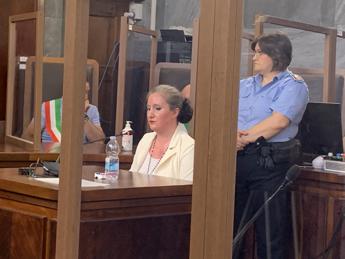 Alessia Pifferi in aula per l’omicidio della piccola Diana: “Ho accudito mia figlia come fa una mamma”