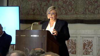 Calderone, ‘avere cura e attenzione in preservare funzione Inps’