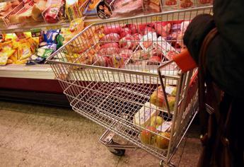 Inflazione, Istat rivede al ribasso le stime: ad agosto prezzi a +5,4%