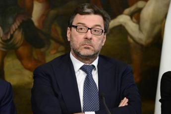 Manovra 2024, Giorgetti: “Con rialzo tassi 14 miliardi in meno”
