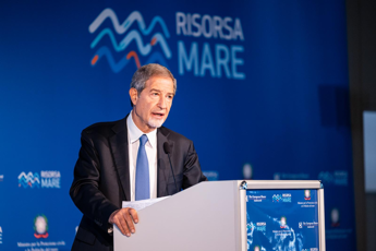 Musumeci: “Inseriremo la parola mare in Costituzione”