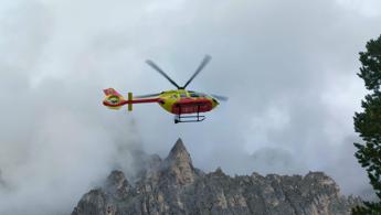 Precipita con parapendio sul Sass Pordoi, morto 30enne