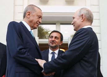 Ucraina, Erdogan: “Da Putin due condizioni per ritorno ad accordo grano”