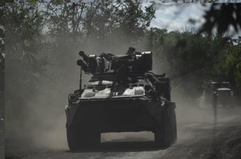 Ucraina avanza a sud, Russia prepara difesa di Tokmak
