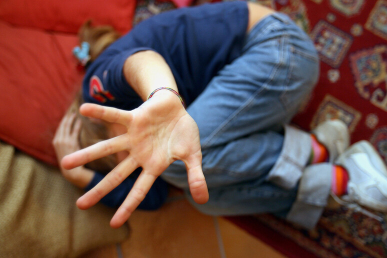 sulmona gli abusi sessuali andavano avanti da due anni