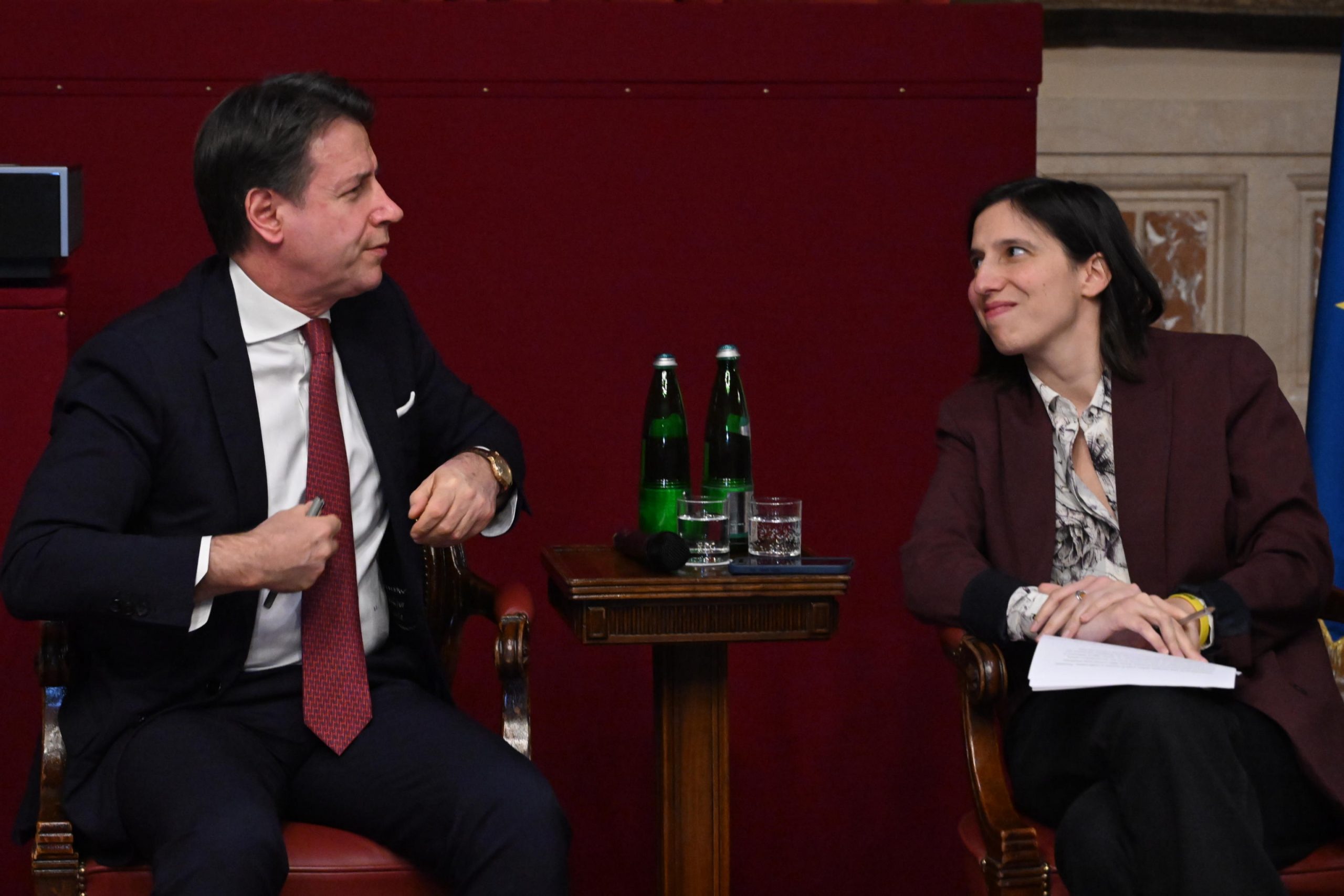 Tre inchieste e un campo in bilico, PD e M5S tra diffidenze, alleanze e il rischio della resa dei conti Tre inchieste e un campo in bilico, PD e M5S tra diffidenze, alleanze e il rischio della resa dei conti