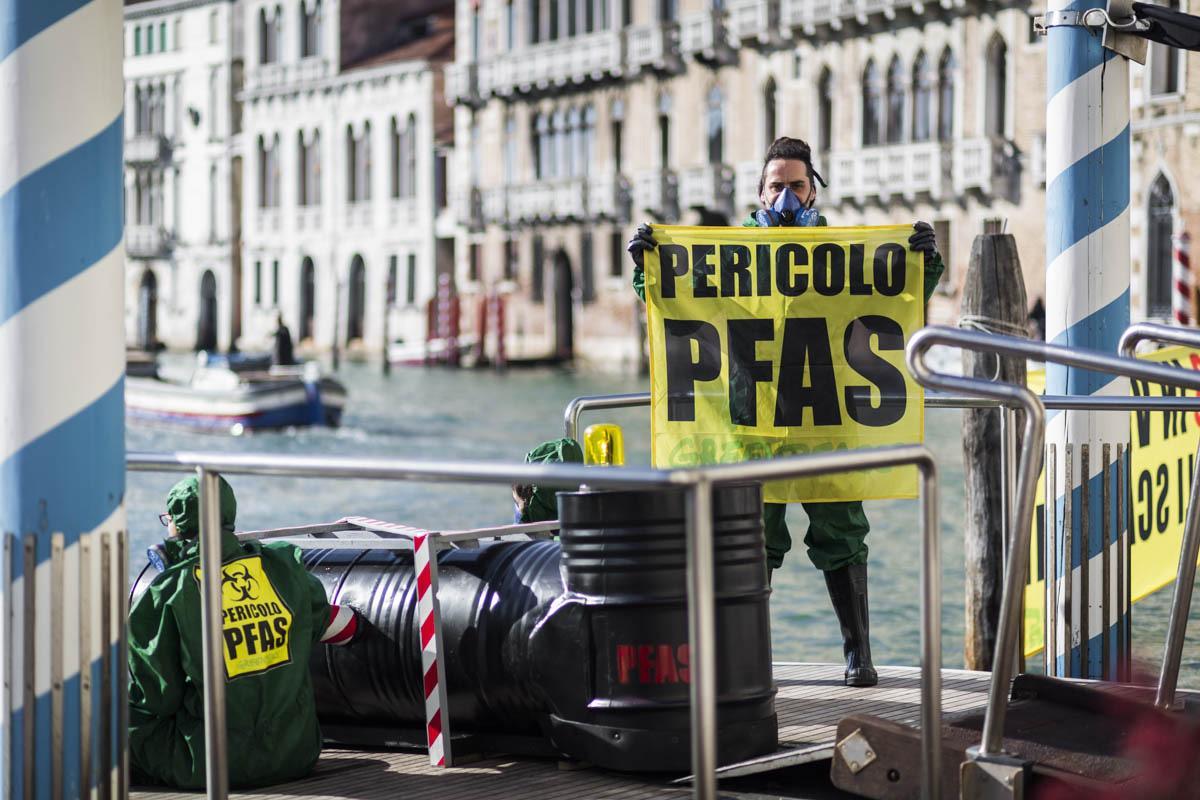 pfas la sentenza sarà storica chiesti 121 anni e 240 milioni