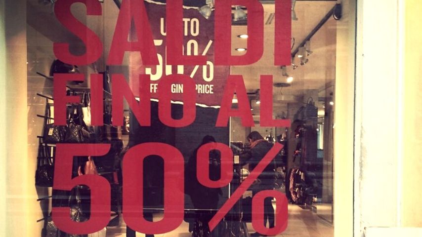 Domani tornano i saldi estivi, ecco cosa c’è da sapere Domani tornano i saldi estivi, ecco cosa c’è da sapere