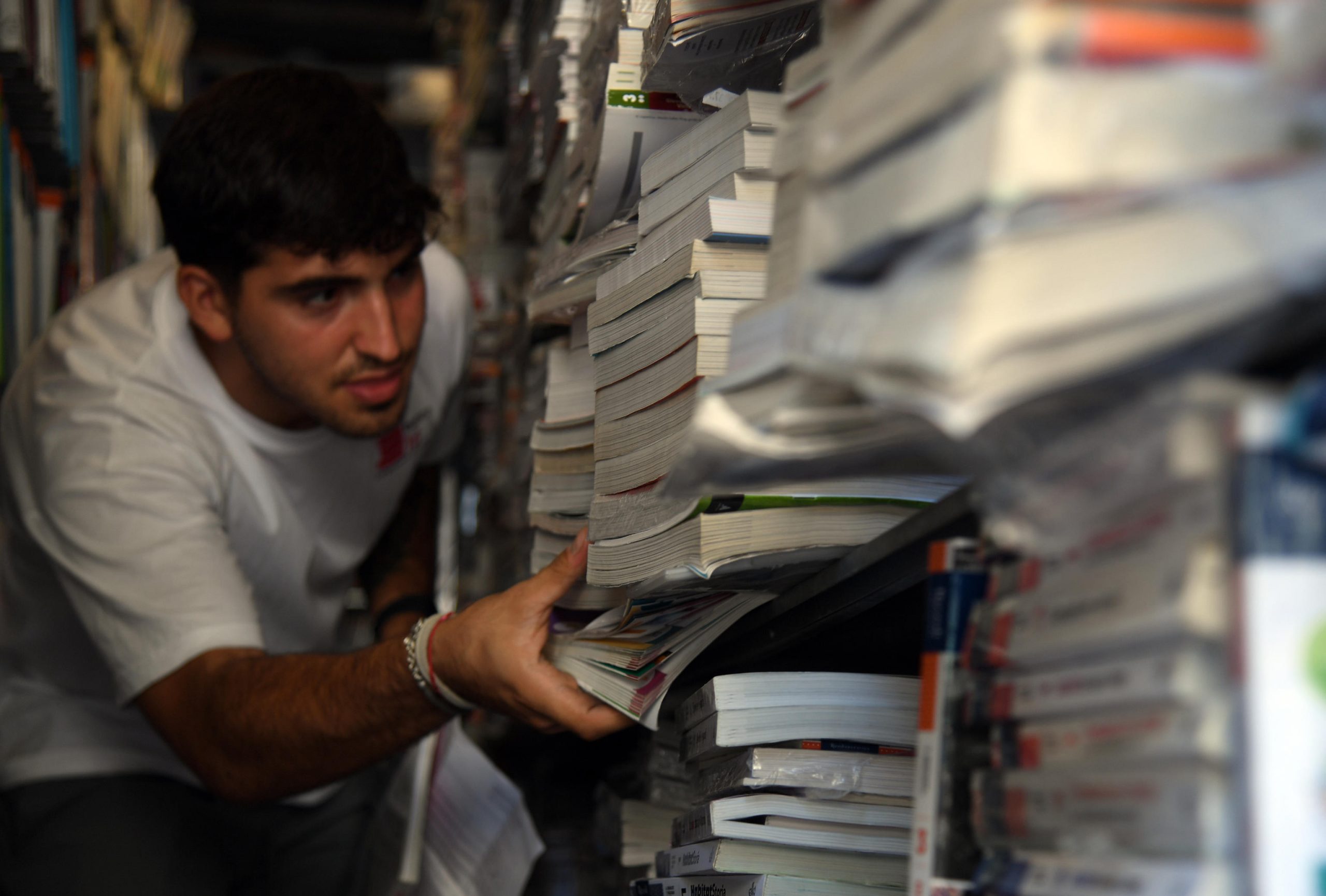 Scuola quanto ci costi: libri scolastici, prezzi su dell’1,7% Scuola quanto ci costi: libri scolastici, prezzi su dell’1,7%