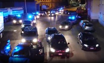 La camorra dei giovani: a Napoli 16 arresti La camorra dei giovani: a Napoli 16 arresti
