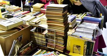 Libri di testo, governo prepara detrazione fino a 190 euro Libri di testo, governo prepara detrazione fino a 190 euro