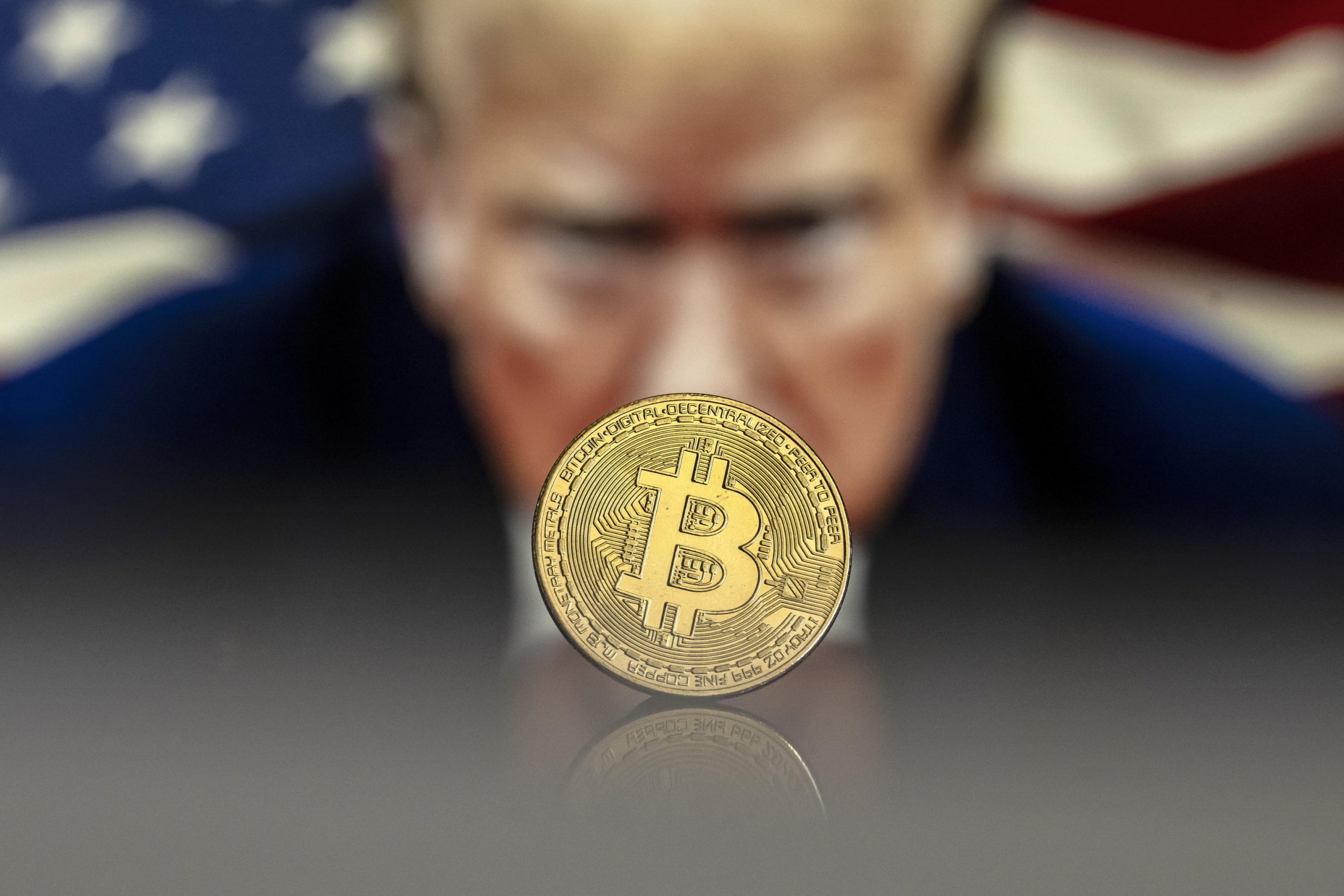 Trump e famiglia incassano 5 miliardi con le crypto Trump e famiglia incassano 5 miliardi con le crypto