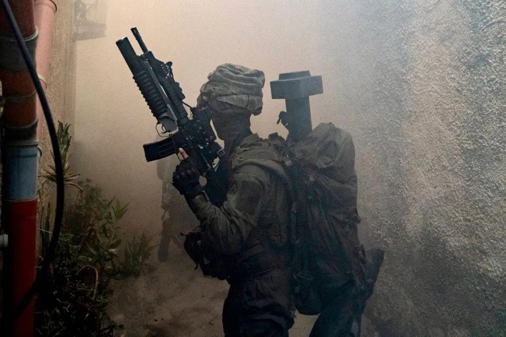 Truppe di terra a Gaza, nuova “strage del cibo”: 104 morti Truppe di terra a Gaza, nuova “strage del cibo”: 104 morti