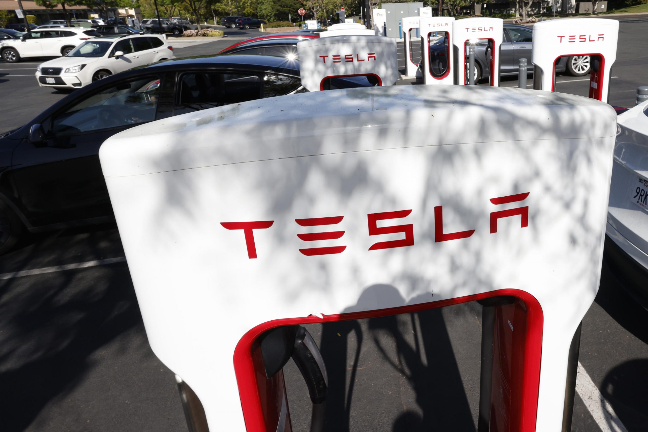 Tesla crolla da Lidentita.it tesla crolla in borsa