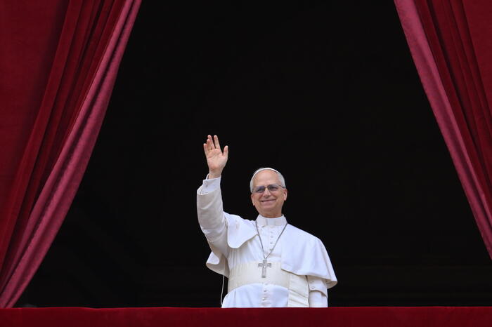 Papa Leone XIV, il primo Regina Coeli: “Mai più la guerra” Papa Leone XIV, il primo Regina Coeli: “Mai più la guerra”