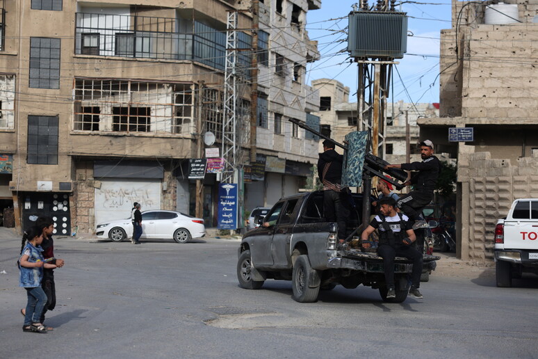 Medio Oriente, nella notte 20 raid israeliani in Siria Medio Oriente, nella notte 20 raid israeliani in Siria