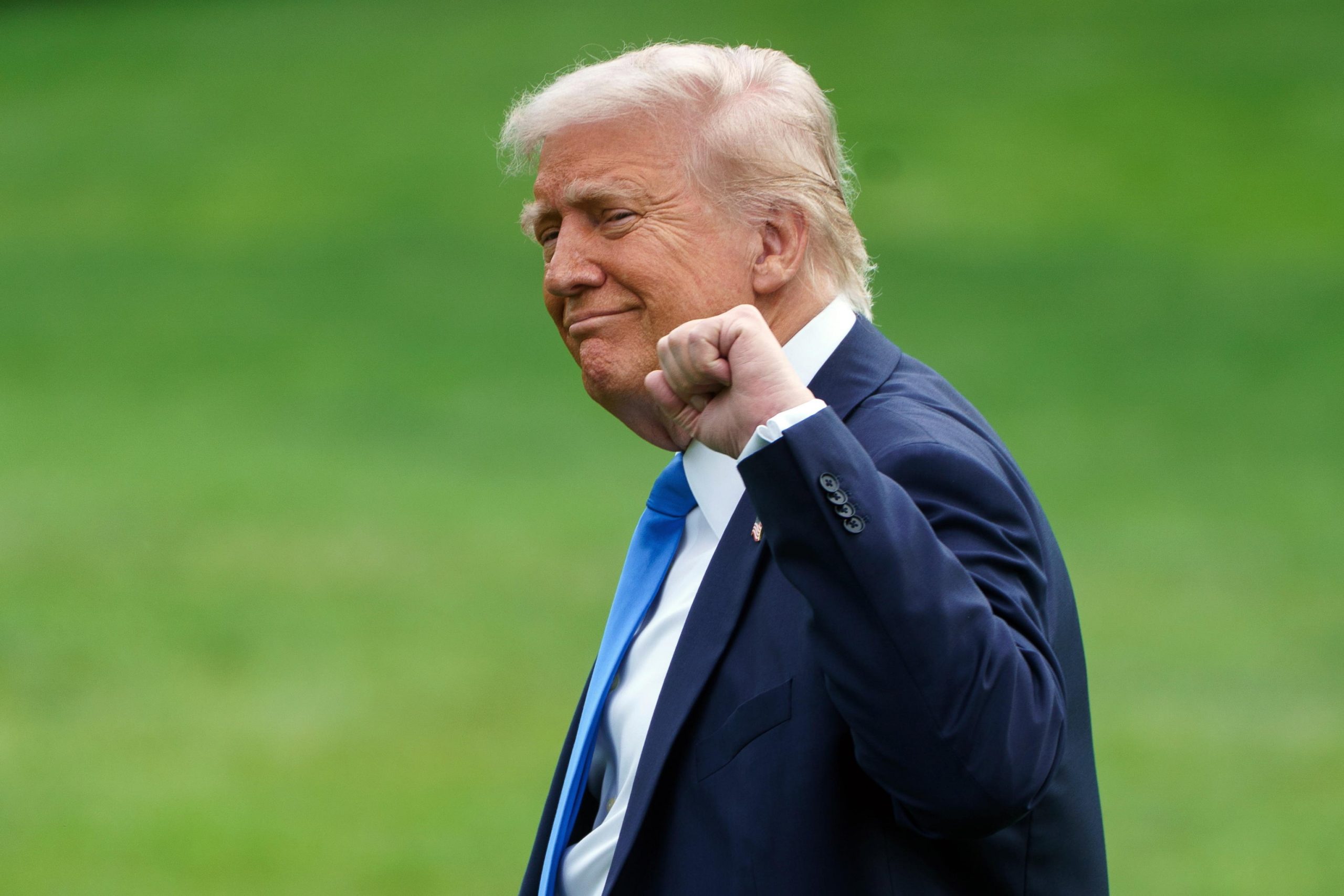 E ora Trump offre mille dollari ai migranti per lasciare gli Usa grazie a un’app E ora Trump offre mille dollari ai migranti per lasciare gli Usa grazie a un’app