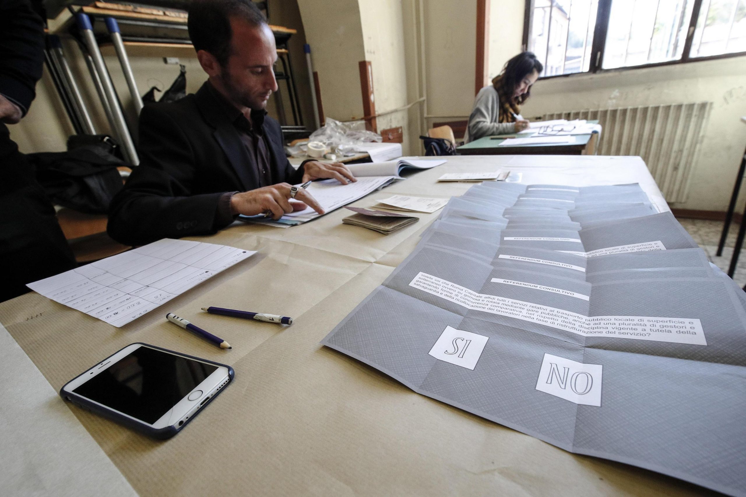 Referendum, la sinistra annusa il flop e si scaglia contro il governo Referendum, la sinistra annusa il flop e si scaglia contro il governo