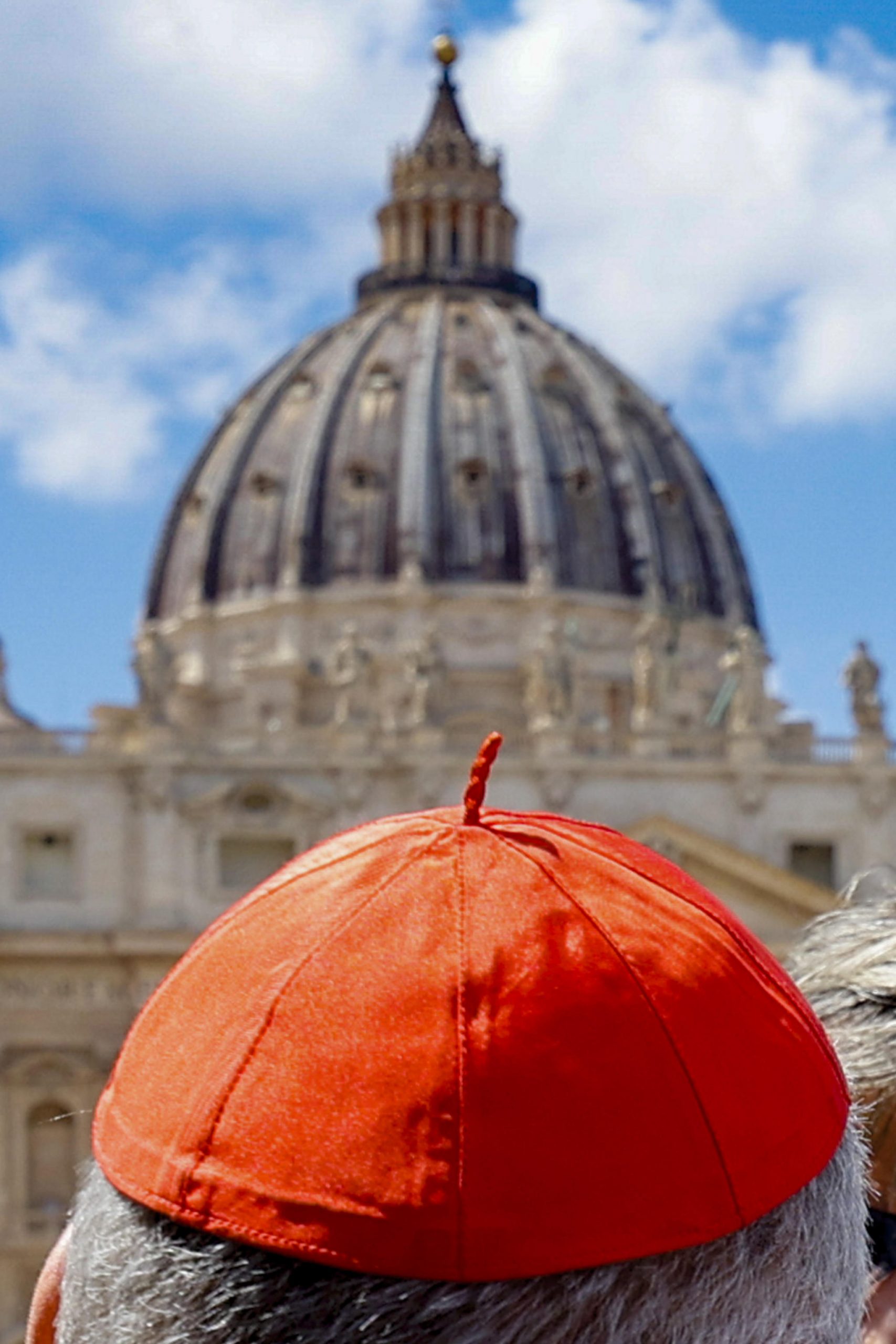 Conclave oggi al via: i cardinali alla ricerca di un Papa che “unisca un mondo diviso” Conclave oggi al via: i cardinali alla ricerca di un Papa che “unisca un mondo diviso”